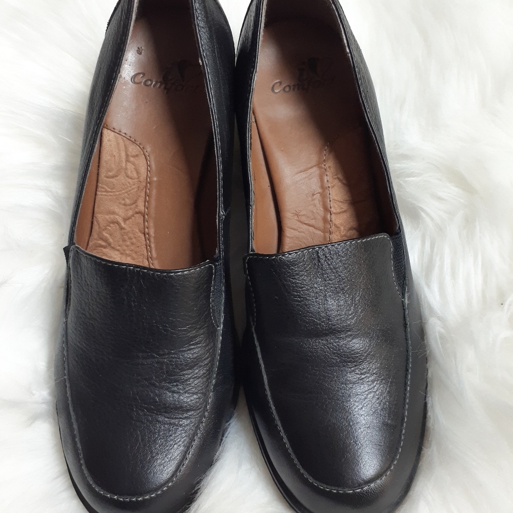 I ❤ Comforts Loafers Heels